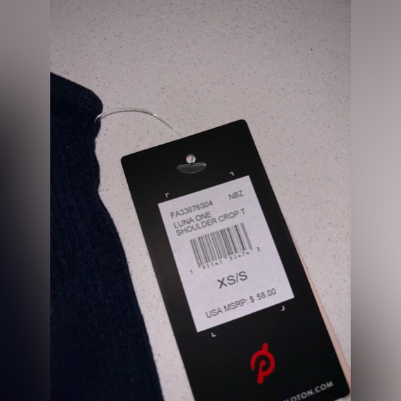 Peloton Luna One Shoulder Crop T - Picture 7 of 8